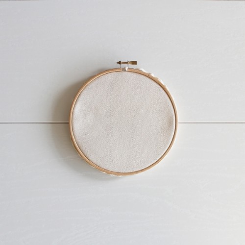 embroidery hoop with fabric